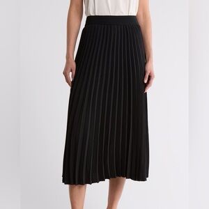 DR2 Black Pleated Midi Skirt for Work
